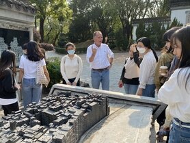 Field Trip to Kowloon Walled City Park